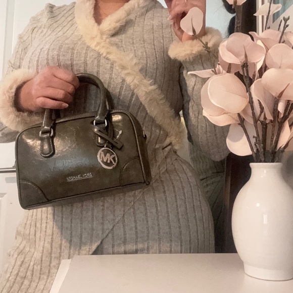 Michael Kors Thompson XS Distressed Convertible Satchel – Olive Green – NEW - Picture 6 of 7